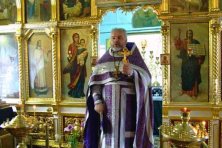 Архив фотографий богослужений в храме, который был расположен по ул. Пушкина