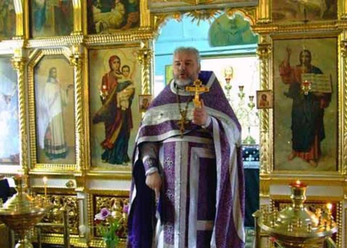 Архив фотографий богослужений в храме, который был расположен по ул. Пушкина