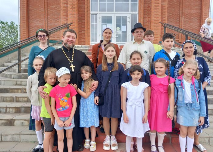 В престольный праздник в нашем Свято-Троицком храме состоялось праздничное Богослужение