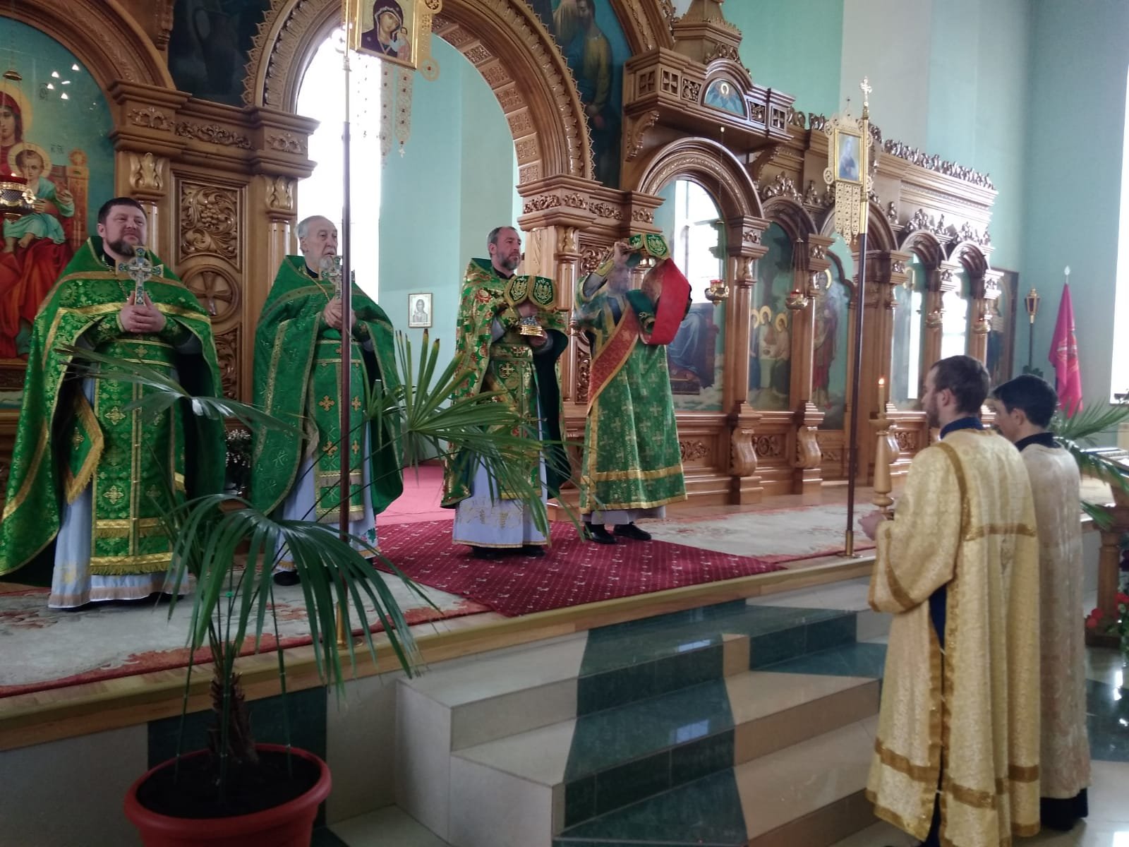 Литургия в день празднования Входа Господня в Иерусалим