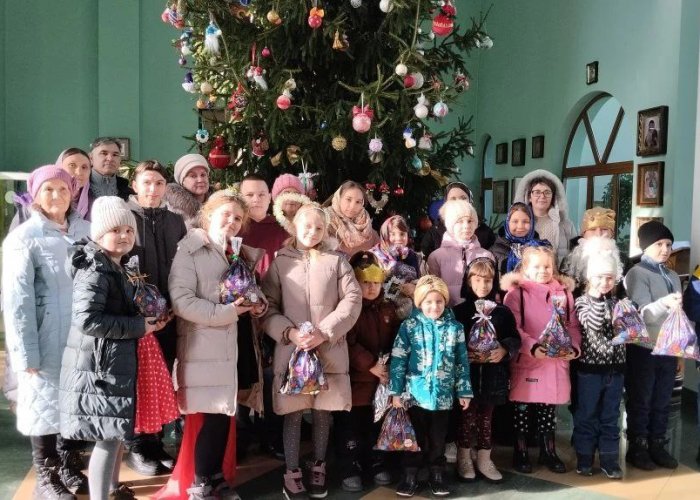 Благодарим благодетелей, принявших участие в приобретении подарков для ребят