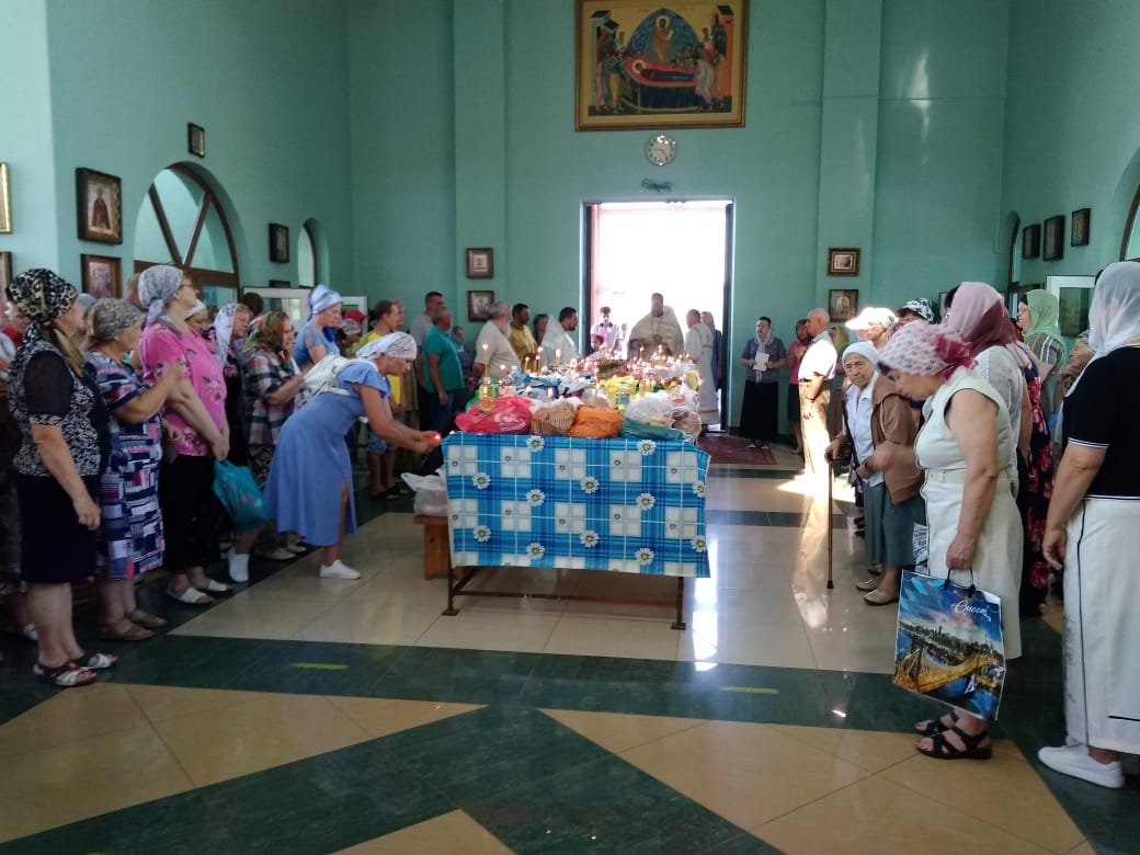 Литургия в родительскую субботу.