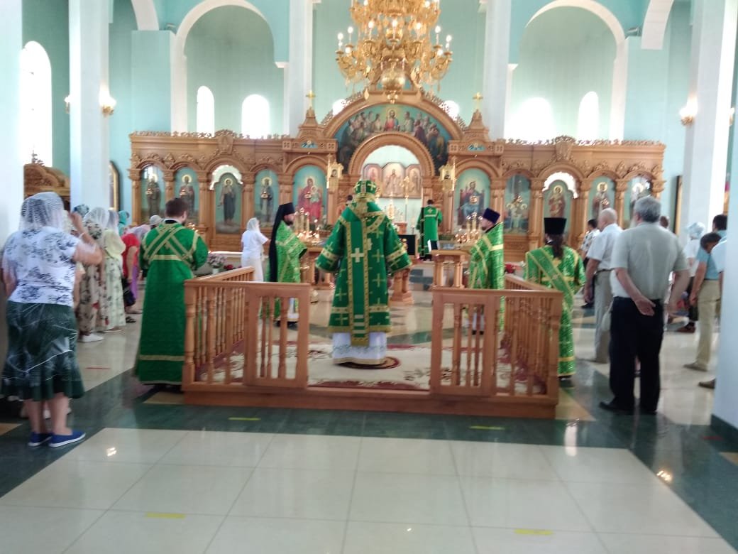 Праздничное богослужение в День Святого Духа